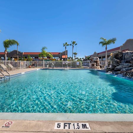 Quality Inn Kennedy Space Center Titusville Exterior foto