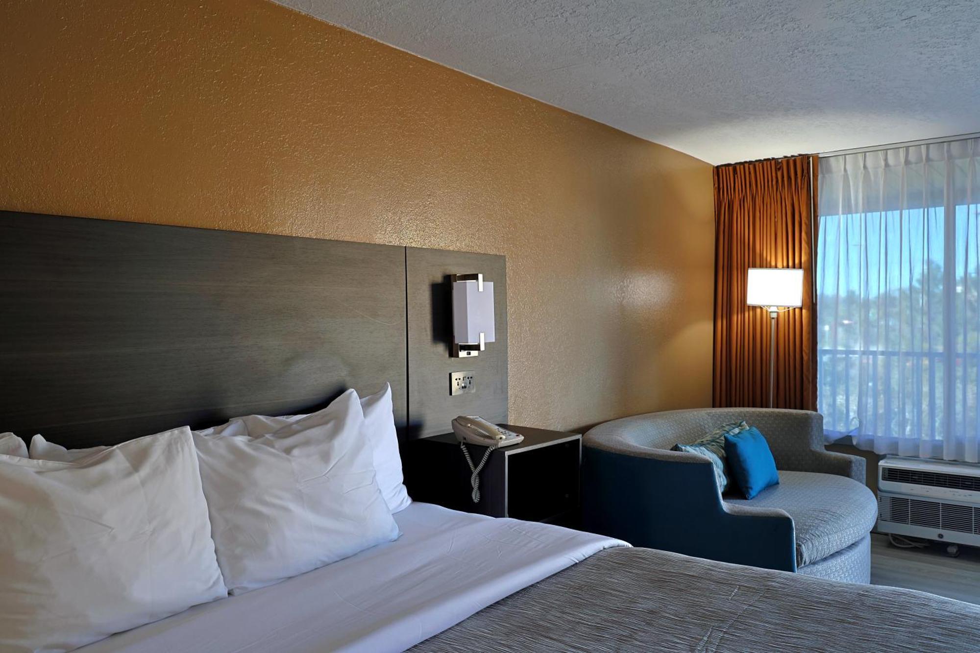 Quality Inn Kennedy Space Center Titusville Exterior foto